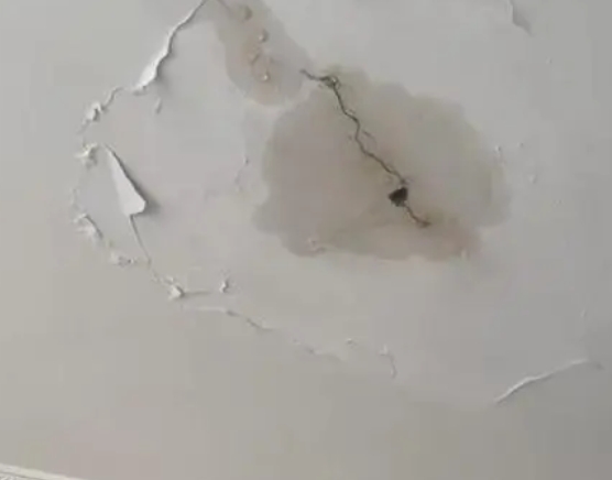 兴业阳台漏水维修公司分享下屋面防水工程质量问题原因分析